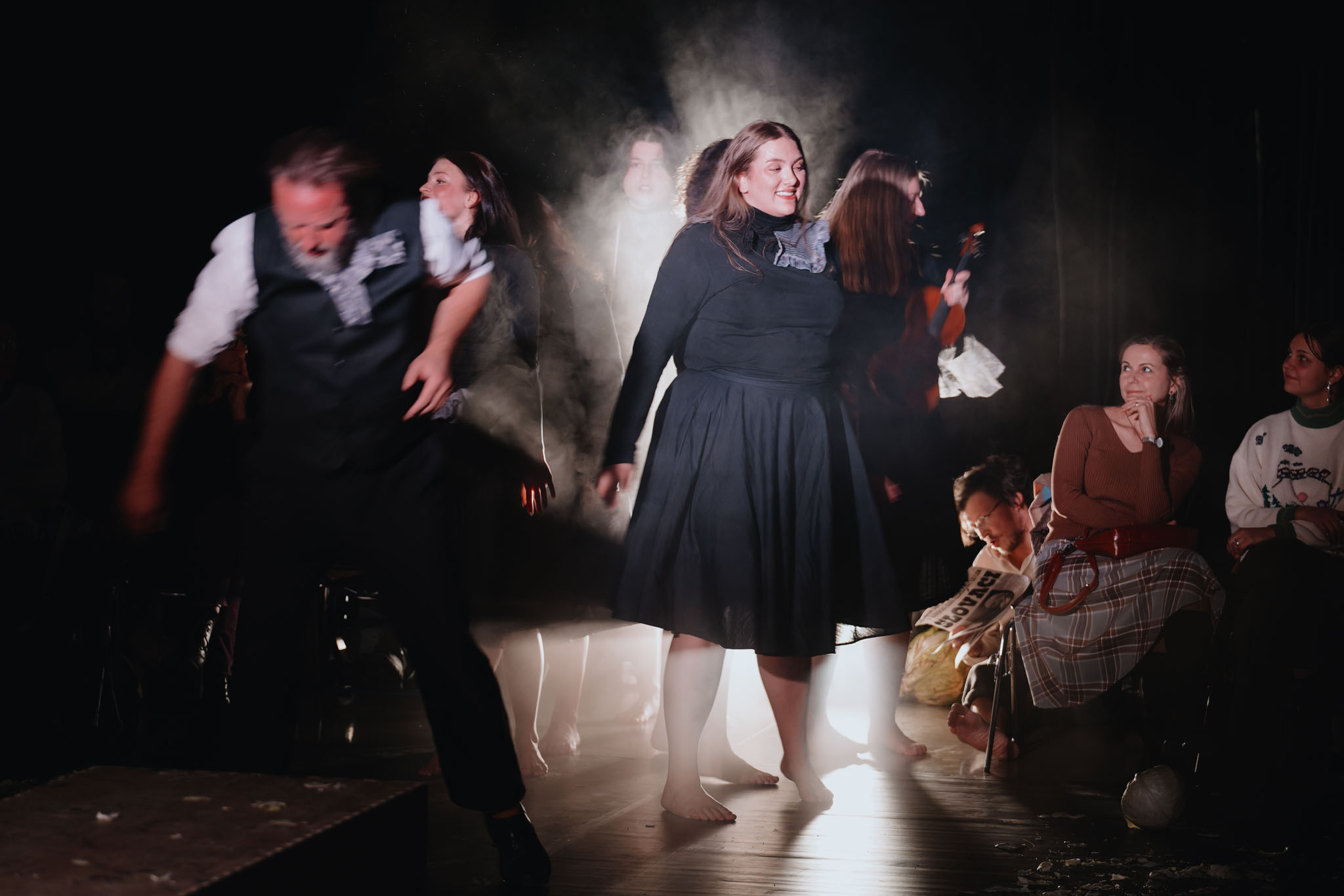 Divadlo dNO - GRANICA / HRANICA