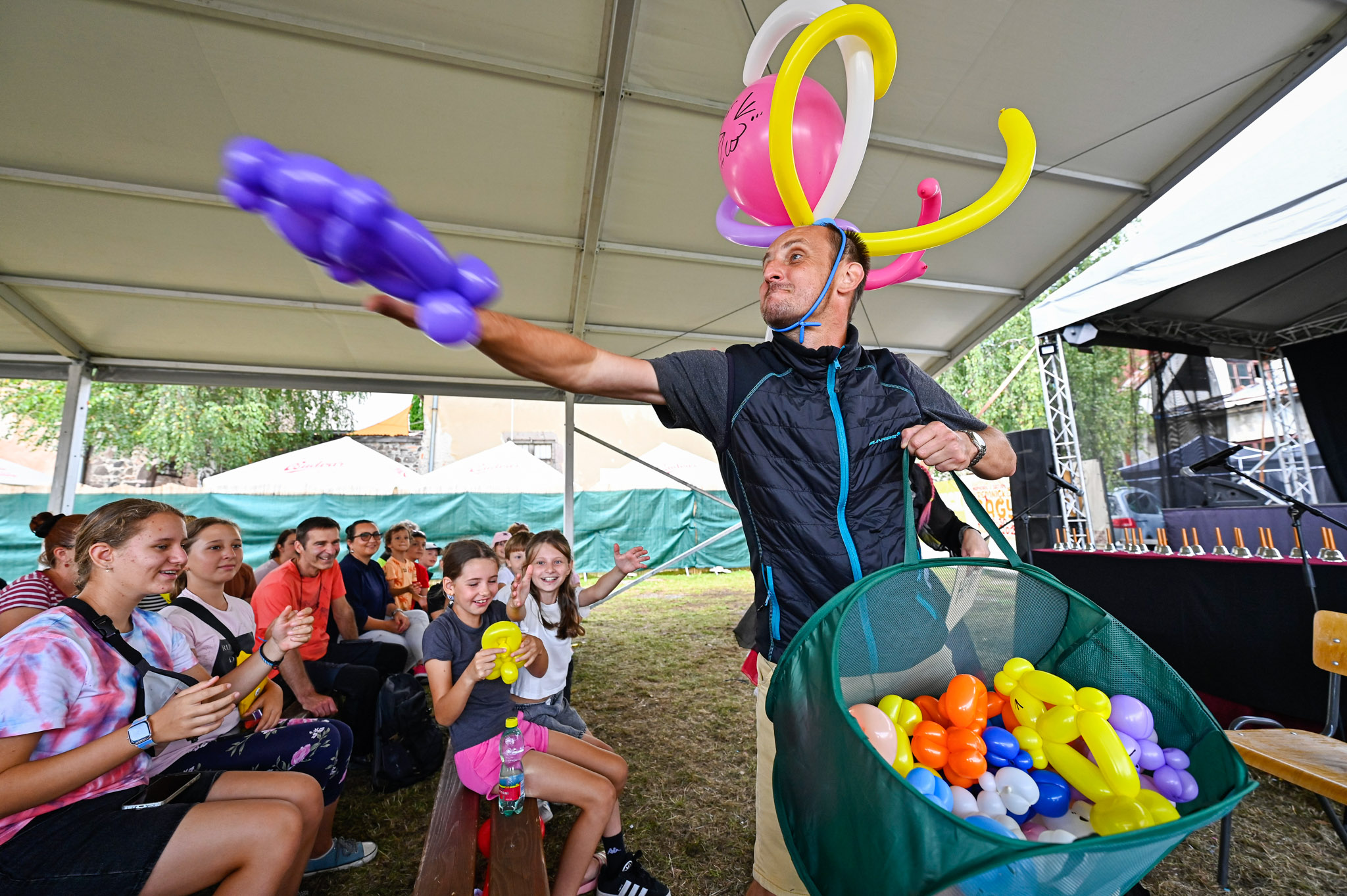 KG25 Clown BiBi Restaurant BiBi MS 26