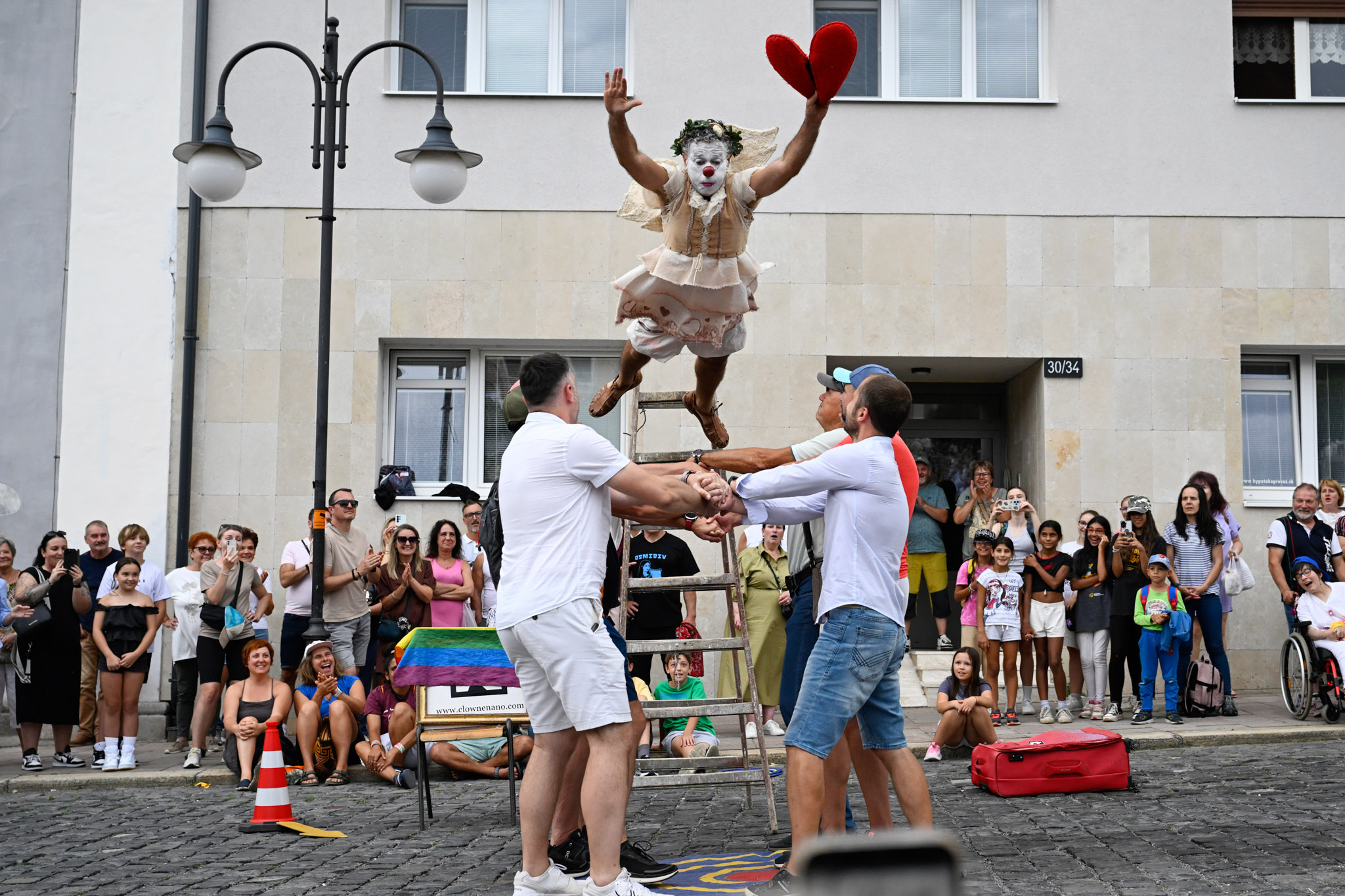 KG25 Clown Enano Amore piatok MS 16