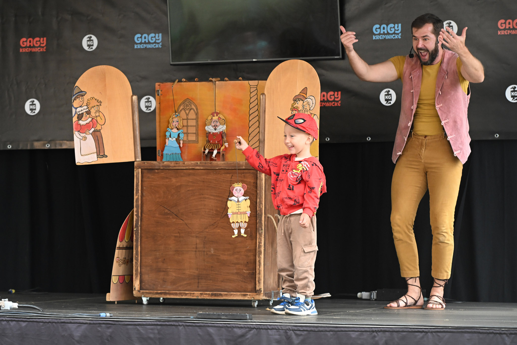 KG25 Divadlo Babadlo Kral drozdia brada KSM 007